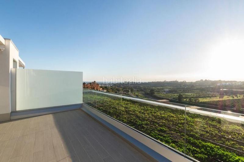 Foto e072c247-c48a-4377-8915-a09ed9956390. Casa adossada amb aparcament piscina a Cancelada Estepona