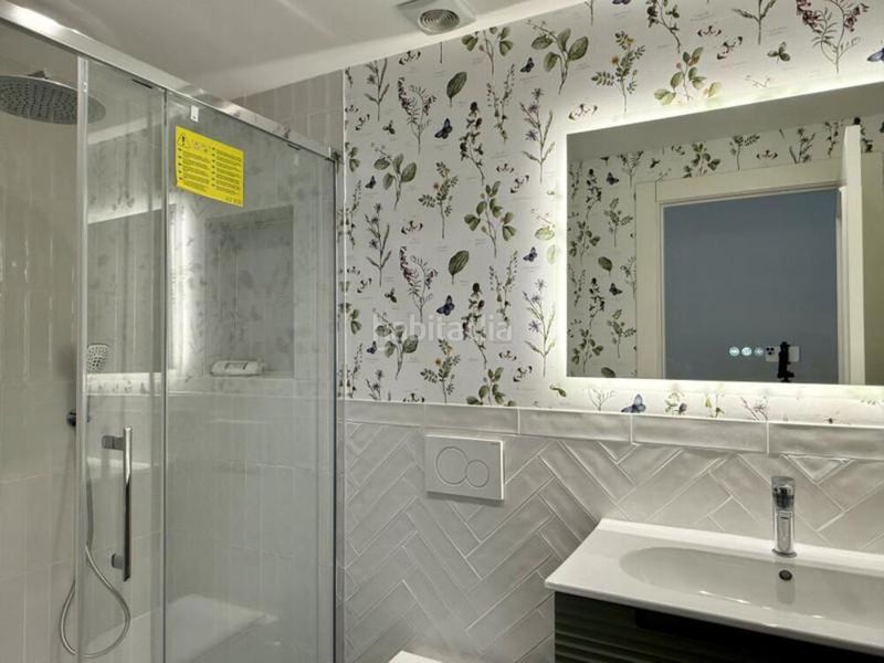 Foto b38f553d-33e3-4298-8464-38e4e0704c3a. Apartament amb aparcament piscina a Nueva Atalaya Estepona