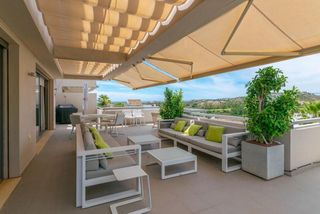 Apartamento en Los Arqueros  - Puerto del Almendro. Excepcional apartamento en primera línea de golf con amplia terr