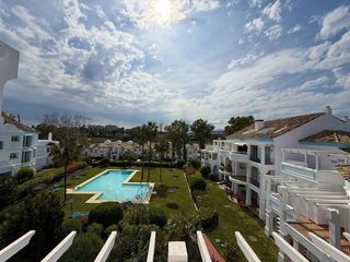 Àtic a Guadalmina Alta. Elegante ático dúplex en comunidad cerrada  ribera de guadalmina