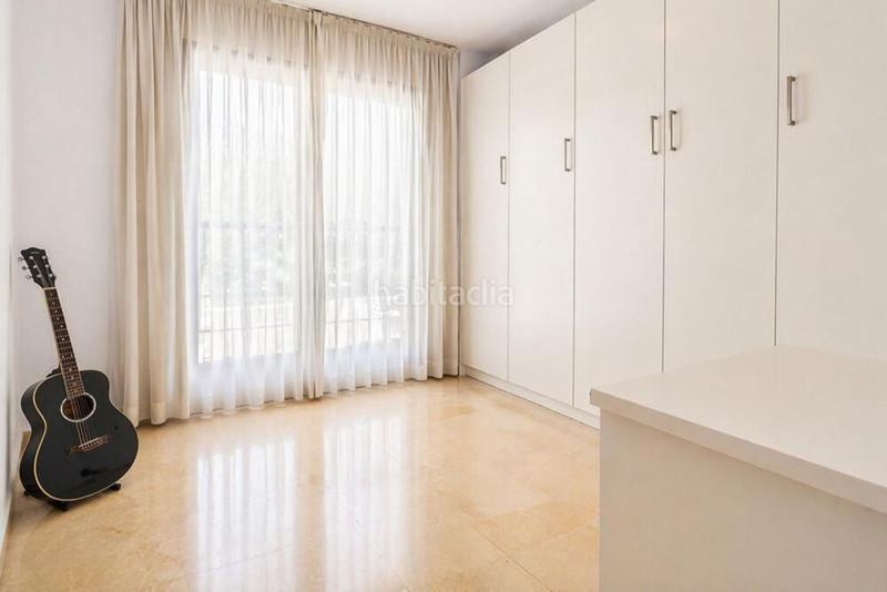 Foto 253461e1-a0bf-4d50-b839-55b14a7249fe. Apartament amb aparcament piscina a Bel - Air Estepona