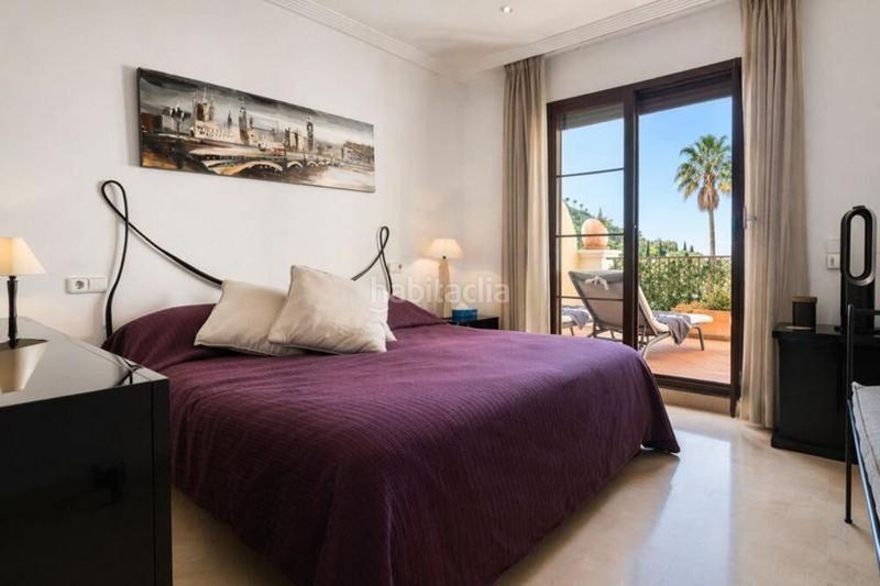 Foto 4f51436b-7b21-4bab-bb5e-4d27ab6d34b9. Apartament amb aparcament piscina a Bel - Air Estepona