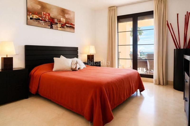 Foto a8bfe259-8643-4380-ab6d-3fa57b745a49. Apartament amb aparcament piscina a Bel - Air Estepona
