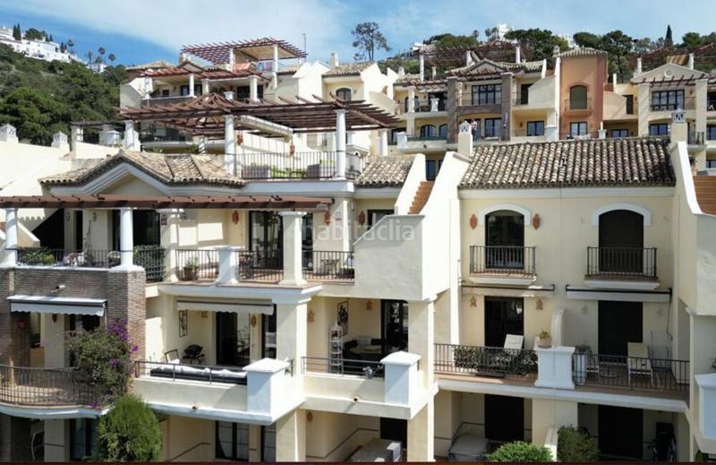 Foto bf28161a-4e7d-494f-ace5-80013651ab70. Apartament amb aparcament piscina a Bel - Air Estepona