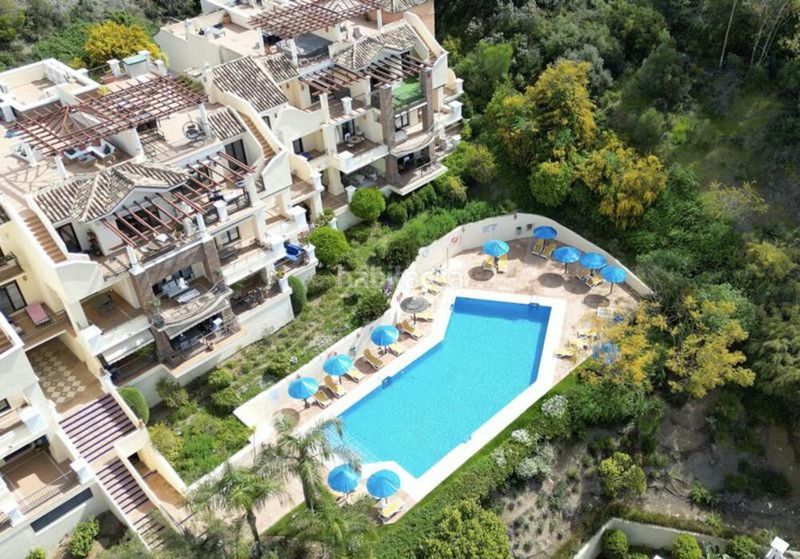 Foto cadd3913-fe27-4536-9834-470baef7b792. Apartament amb aparcament piscina a Bel - Air Estepona
