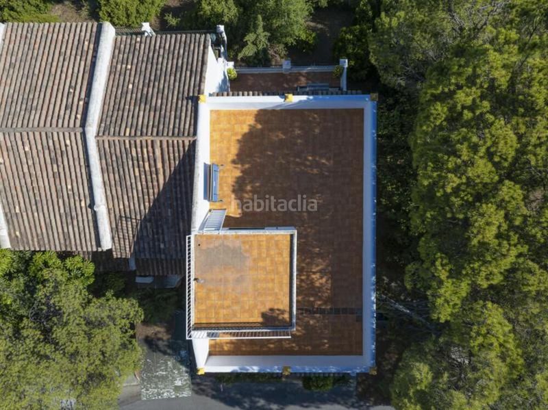 Foto e57fd421-93e2-42c7-bdcc-cc4614fa76d0. Casa adossada amb aparcament a La Quinta Benahavís