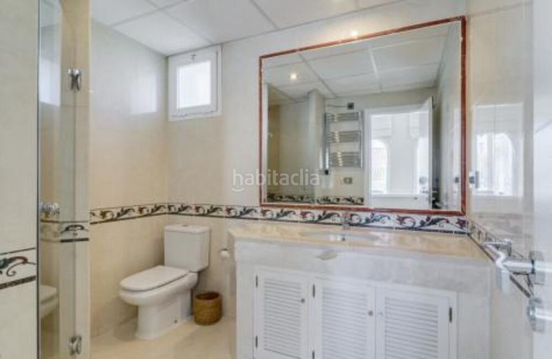Foto 25c2de14-7a72-472b-bb52-f372c5019b0e. Lloguer casa amb aparcament piscina a Puente Romano Marbella