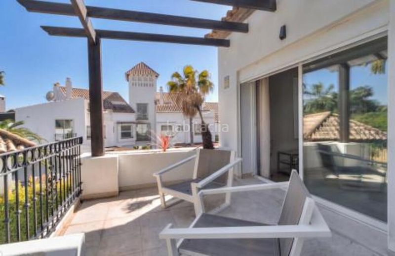 Foto 98fc7c64-7078-4408-9628-af5446b09d25. Lloguer casa amb aparcament piscina a Puente Romano Marbella