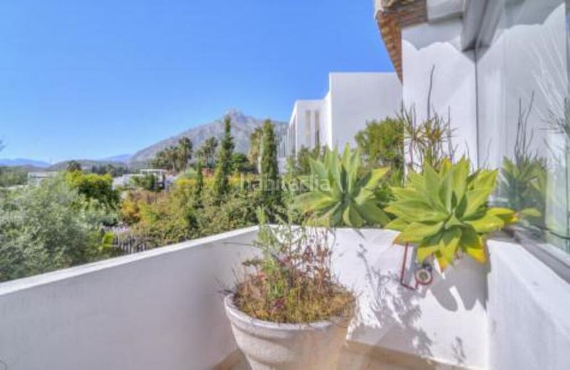Foto b48739f1-50b4-4fe0-862f-cb86a4da98a8. Lloguer casa amb aparcament piscina a Puente Romano Marbella