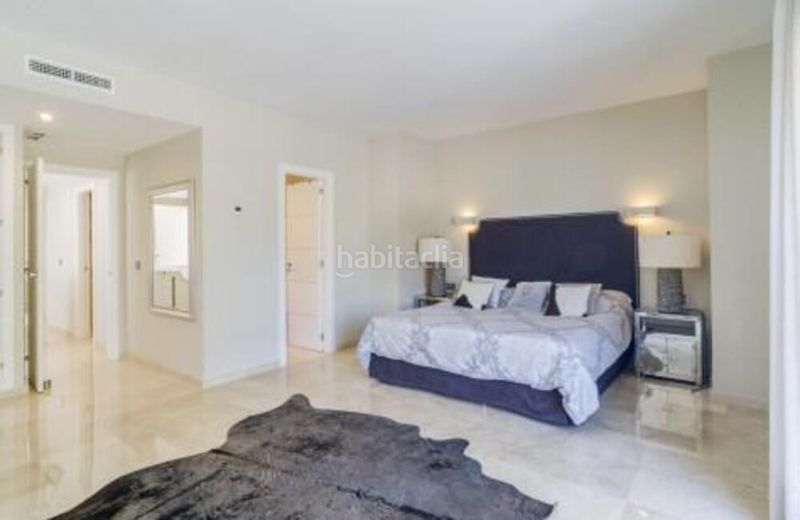 Foto e14a64f6-1d99-456c-b572-14b028dee31c. Lloguer casa amb aparcament piscina a Puente Romano Marbella