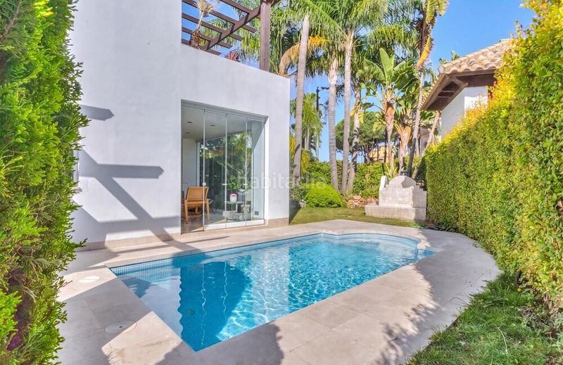 Foto f2bd1726-26aa-4415-9d7c-9ec5e5702e79. Lloguer casa amb aparcament piscina a Puente Romano Marbella