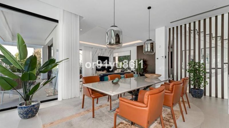 Foto 50cde418-e37d-4698-b58c-c65595861c79. Maison avec parking piscine dans La Merced Marbella