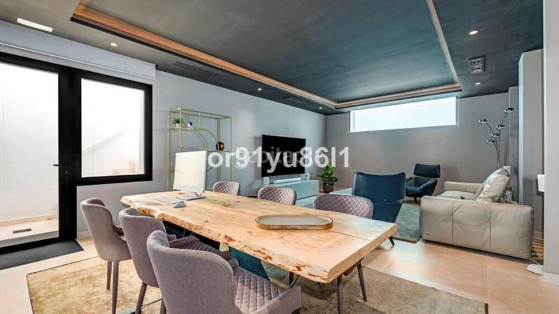 Foto 5997e8e8-3fc6-4538-a3bf-974e7240e059. Maison avec parking piscine dans La Merced Marbella