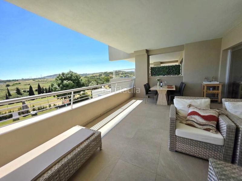 Foto 3f92ff28-cc50-41d6-82c6-a56dfb93e21e. Apartament amb aparcament piscina a Estepona golf Estepona
