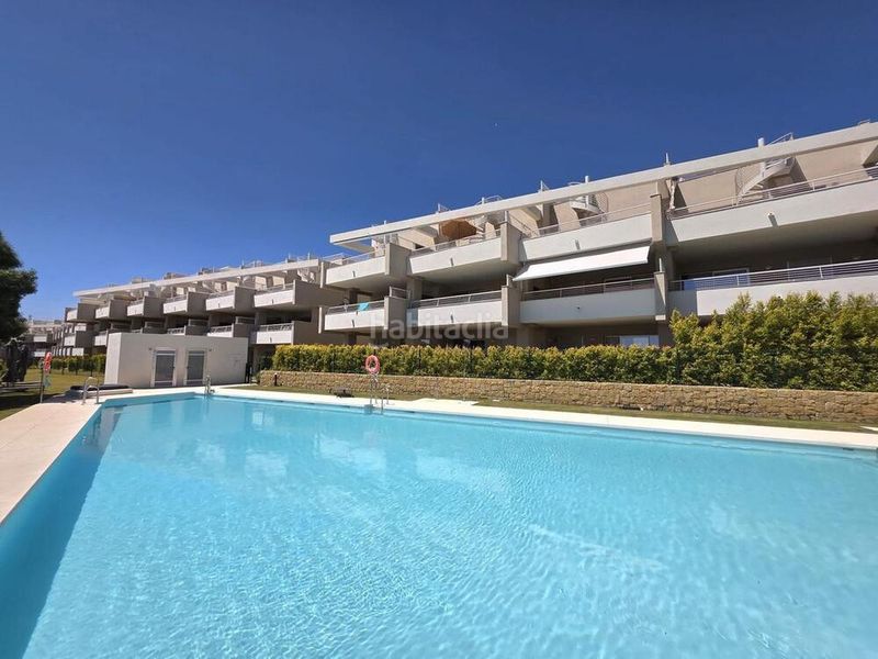 Foto 6421d420-17d5-4c64-a51d-547ea499e756. Apartament amb aparcament piscina a Estepona golf Estepona