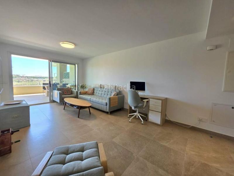 Foto 901a01ad-9684-49d5-98ab-0465daeabd1c. Apartament amb aparcament piscina a Estepona golf Estepona
