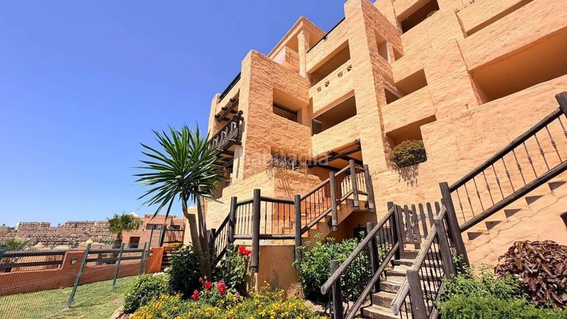 Foto 5065b730-aea9-411c-8db1-2bd91e99946f. Apartament amb aparcament piscina a San Luis de Sabinillas Manilva
