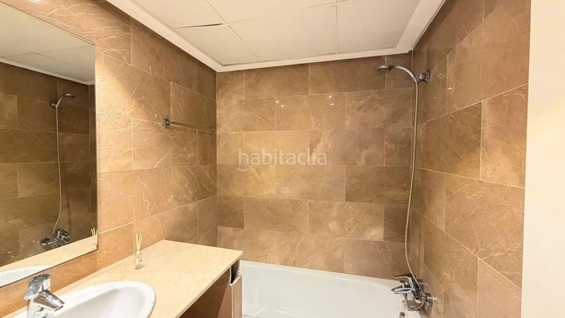 Foto 79808d33-fc5a-4c83-82ef-f89043d436da. Apartament amb aparcament piscina a San Luis de Sabinillas Manilva