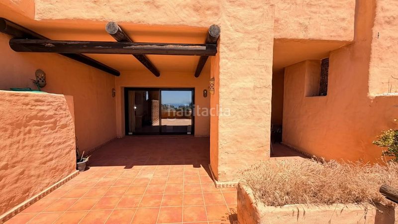 Foto 97924de8-2f48-4a17-bea1-2e09c0cfb30d. Apartament amb aparcament piscina a San Luis de Sabinillas Manilva