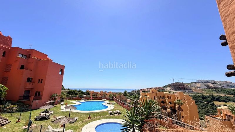 Foto ef7cbfac-a3b2-42a1-b074-5c4b5ba94c5c. Apartament amb aparcament piscina a San Luis de Sabinillas Manilva