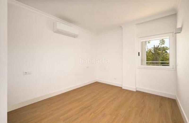 Foto 053985ed-ceac-4739-915f-123d653efe9f. Apartament amb aparcament piscina a Nueva Atalaya Estepona