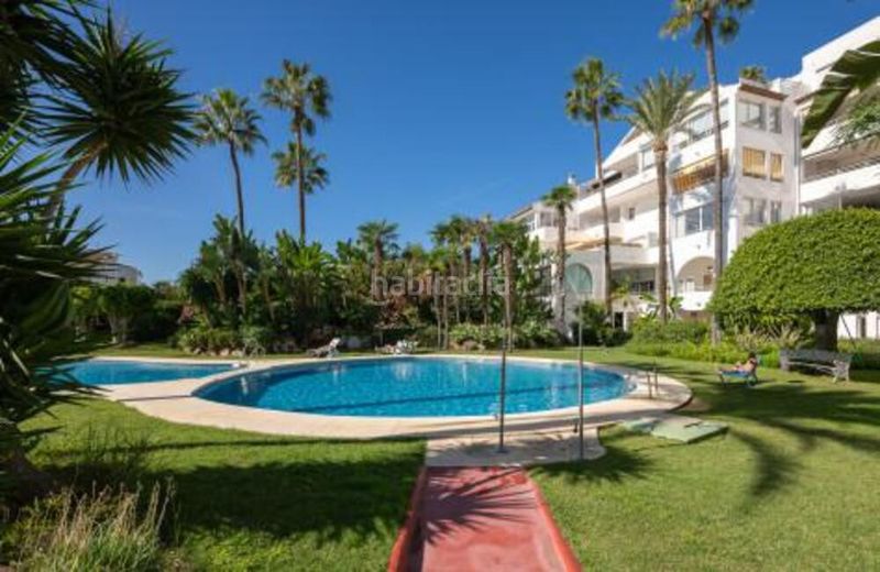 Foto 4a87f88a-3ced-4898-8068-24eae410fd3a. Apartament amb aparcament piscina a Nueva Atalaya Estepona