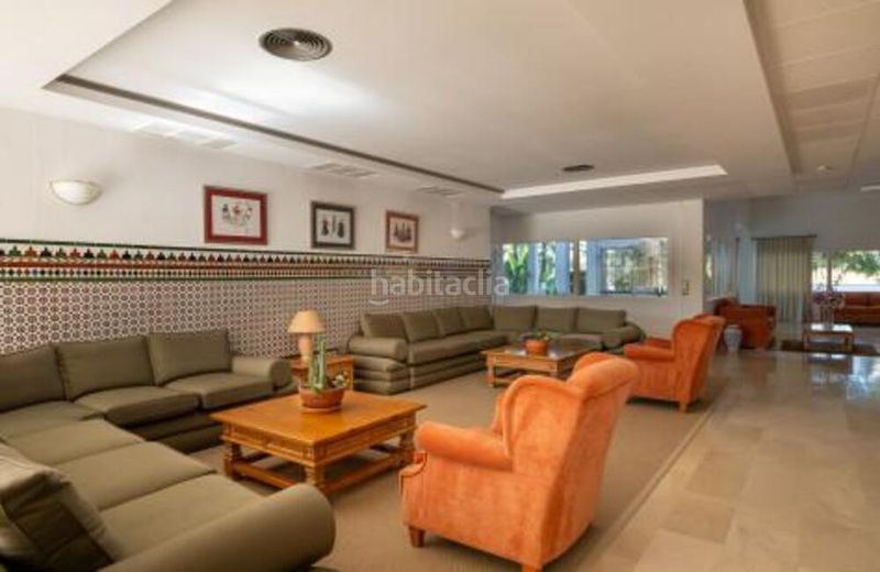 Foto b432c7d5-a81f-41df-9e76-c00f4f8b0bc3. Apartament amb aparcament piscina a Nueva Atalaya Estepona