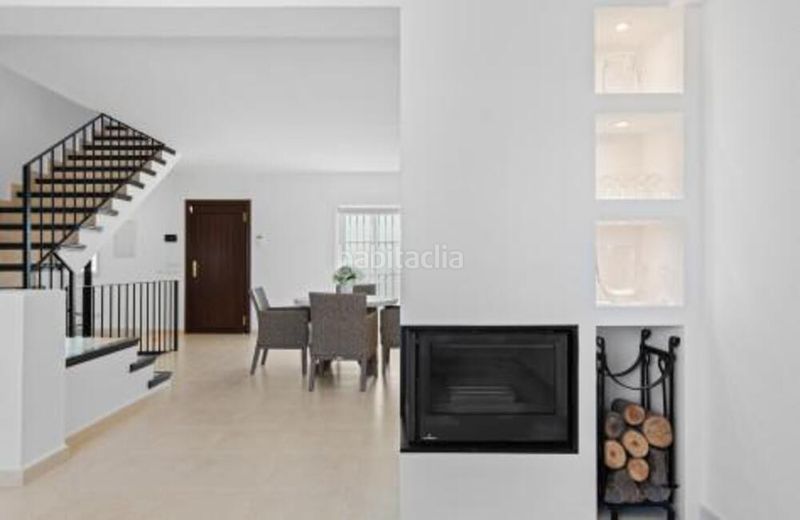 Foto 56f328bd-6cac-4dd4-abca-fb46464ba611. Casa adossada amb aparcament a Guadalmina Alta Marbella