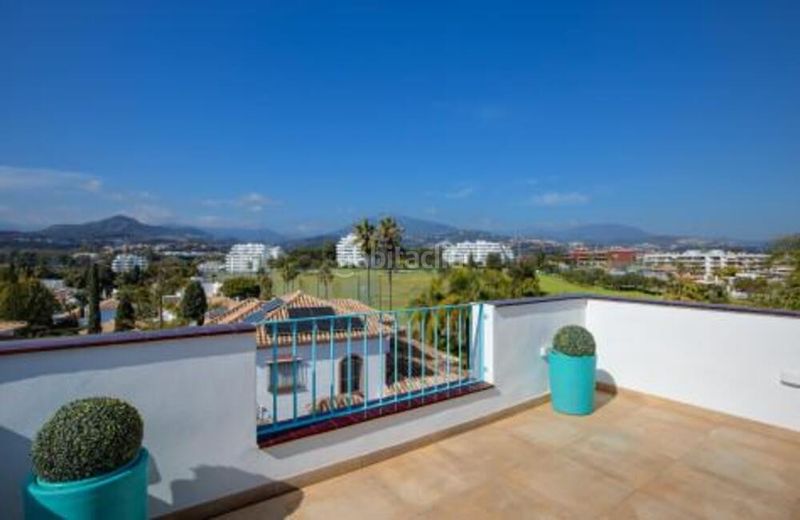 Foto 804e5ee6-3bc3-440a-8bd9-de3c41ca5dc3. Casa adossada amb aparcament a Guadalmina Alta Marbella