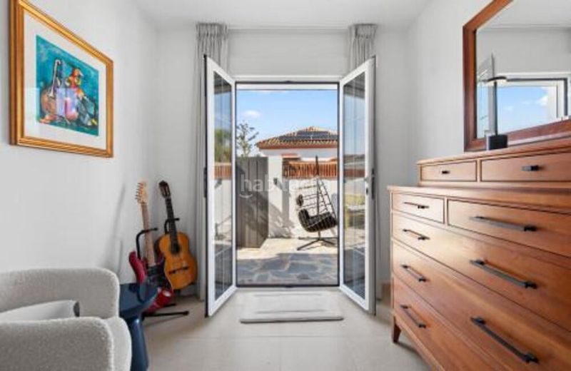 Foto e1bf40ec-6254-4bc0-b703-fd96c5308cb0. Casa adossada amb aparcament a Guadalmina Alta Marbella