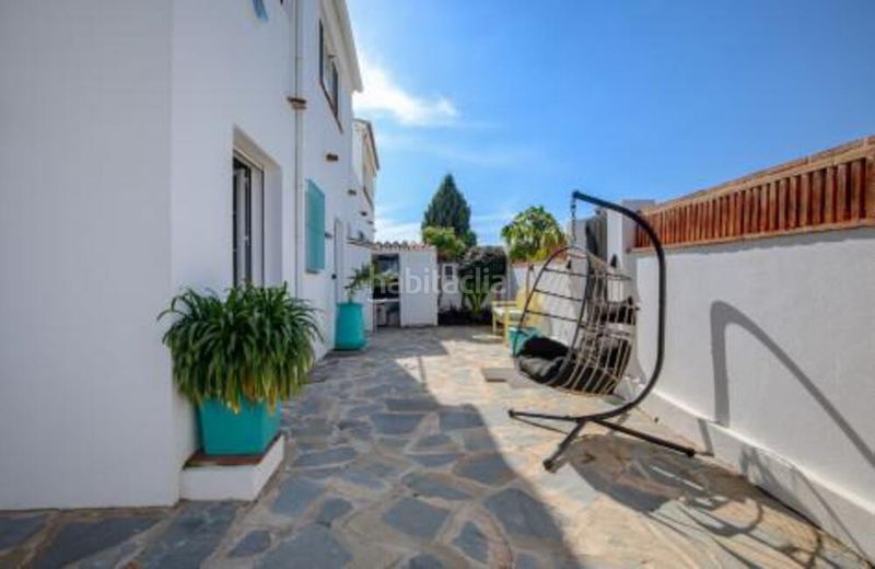 Foto ed2cfade-e224-4066-bb64-df84c80aefee. Casa adossada amb aparcament a Guadalmina Alta Marbella