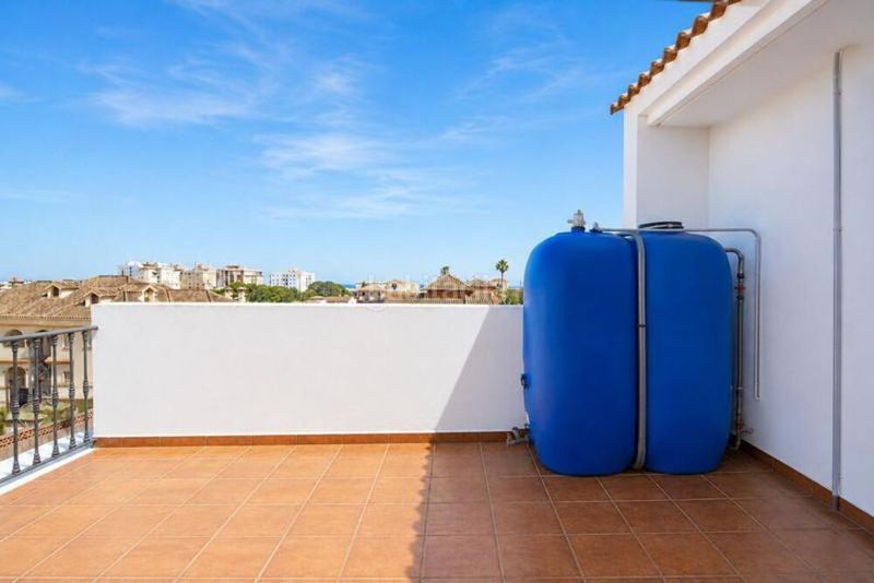 Foto 66047898-4f88-48e3-af57-5f1e4f315c3e. Casa pareada en San Pedro de Alcántara Pueblo Marbella