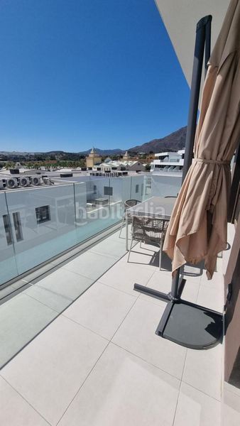 Foto c0f94fb5-554a-4c00-bb5f-eaf621544398. Miete dachwohnung mit parking pool in Centro Estepona