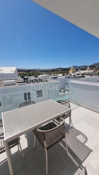 Foto c2718551-c0dd-4637-93f1-c2d0bb46c962. Miete dachwohnung mit parking pool in Centro Estepona