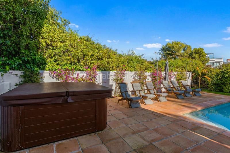Foto 1bb0cc01-a9f8-4398-a6f8-c23a6eb142d9. Lloguer casa amb calefacció aparcament piscina a Marbella