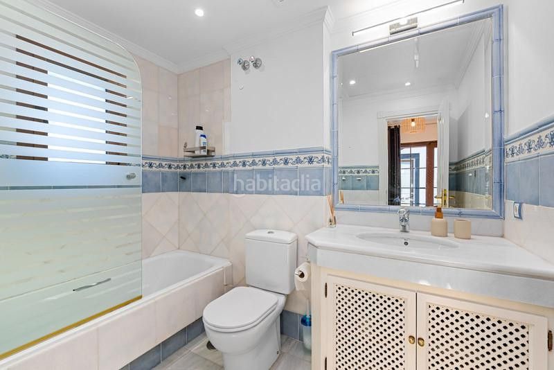 Foto 7e469c9e-1013-4301-849c-2a52caea3220. Lloguer casa amb calefacció aparcament piscina a Marbella