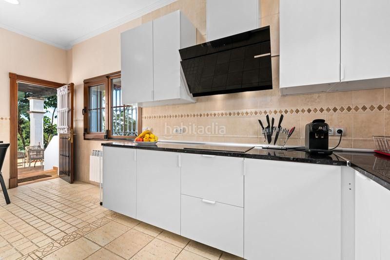 Foto ab1097cc-07c9-4771-a3dd-9fc8446b4d35. Lloguer casa amb calefacció aparcament piscina a Marbella