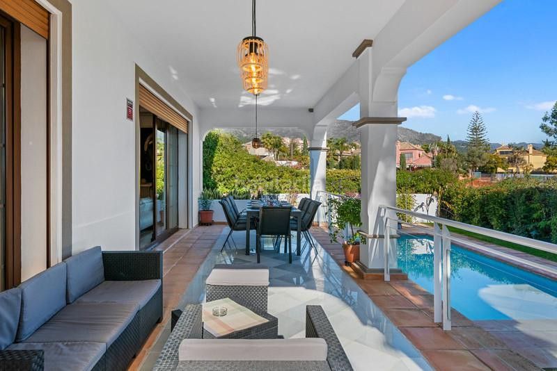 Foto 6df7149b-999b-42c1-a472-cd7c9b5e330d. Location maison avec chauffage parking piscine dans Marbella