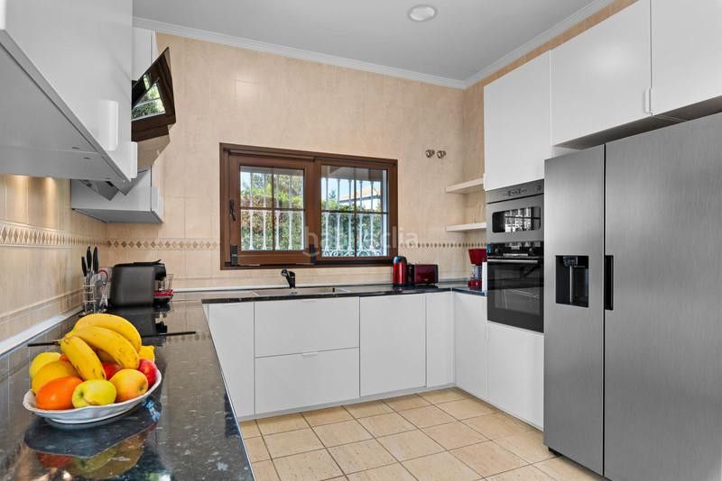 Foto de6cd27c-15c5-4a50-bd5c-0b80d54636a1. Location maison avec chauffage parking piscine dans Marbella