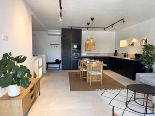 Lloguer Dúplex a La Quinta. Elegancia contemporánea con retiro privado de bienestar en la qu
