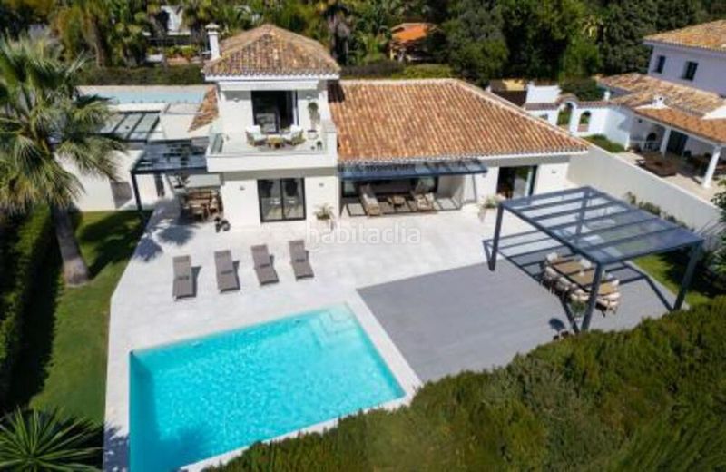 Foto 18c293a6-a325-46ec-9094-c1d173929df6. Casa amb aparcament piscina a Nueva Alcántara Marbella