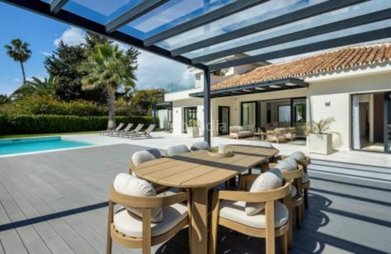 Foto d9ef5ae1-b3cd-4799-87cc-db73796f0d9f. Casa amb aparcament piscina a Nueva Alcántara Marbella