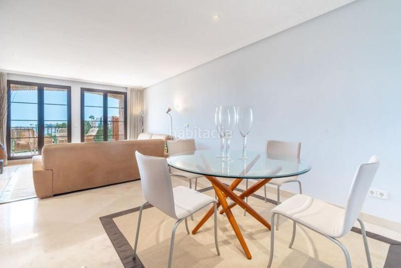 Foto 0702a602-45f2-485c-ab52-fc117eff2035. Apartament amb aparcament piscina a los arqueros - puerto del almendro Benahavís