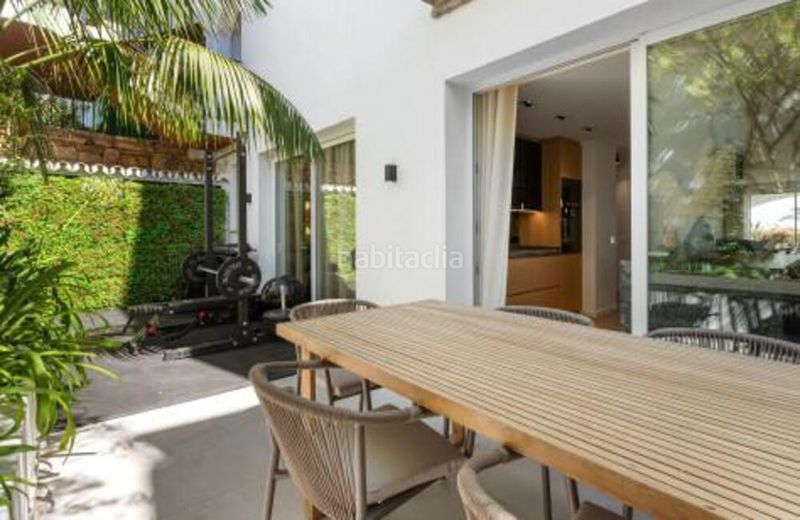 Foto 6618cf20-1a82-419b-93f0-942aafe87e15. Casa adossada amb aparcament piscina a Nagüeles Alto Marbella