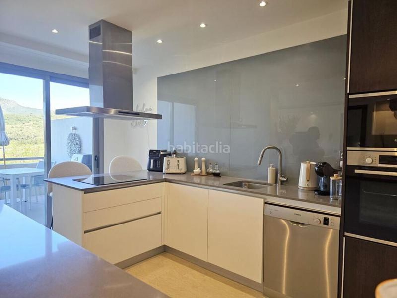 Foto 20e0cd30-e992-4d72-a91f-93030d3d7a8d. Apartament amb aparcament piscina a los arqueros - puerto del almendro Benahavís