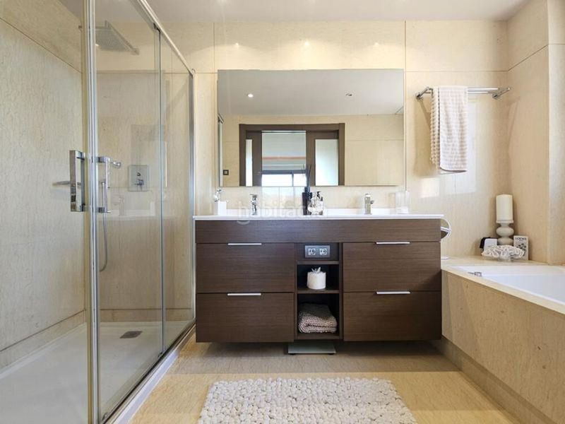 Foto f668cc4e-b1b4-4abd-9a1c-b8089be03ac8. Apartament amb aparcament piscina a los arqueros - puerto del almendro Benahavís