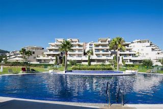 Location Appartement à Los Arqueros  - Puerto del Almendro. Disponible desde julio de 2026  apartamento de lujo en primera l