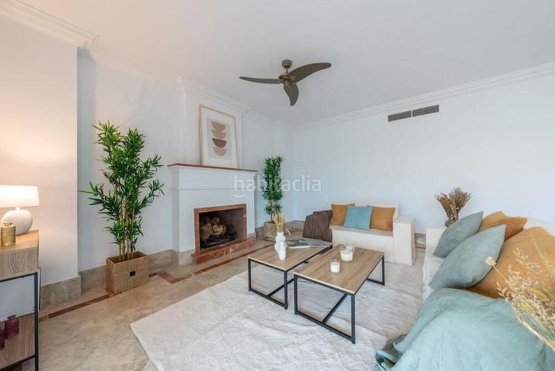 Foto ab1fa962-bdf0-410d-966d-2e3f6b93d889. Casa aparellada amb aparcament piscina a Santa Clara Marbella