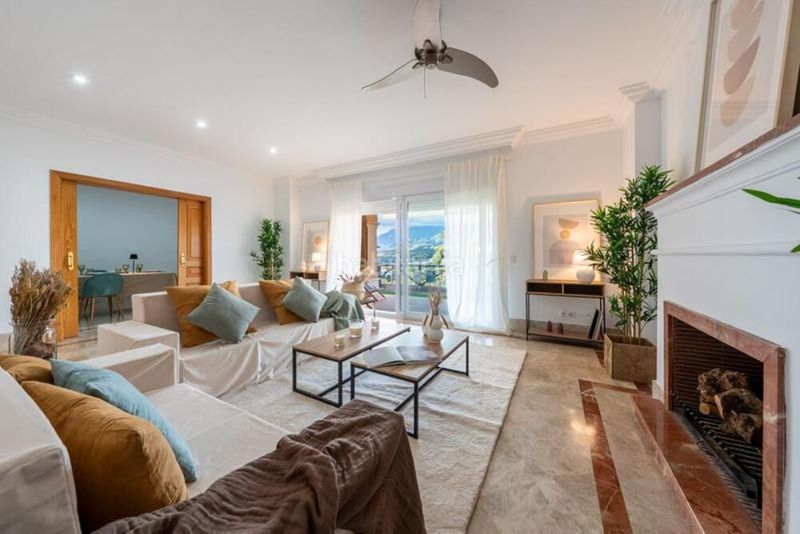 Foto e1f4bac9-74c8-40e8-8534-5cc6d1454c13. Casa aparellada amb aparcament piscina a Santa Clara Marbella