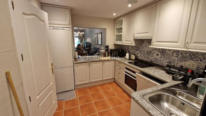 Foto 1753e54e-8691-4703-8946-712560d6ff06. Apartament amb piscina a Nueva Atalaya Estepona